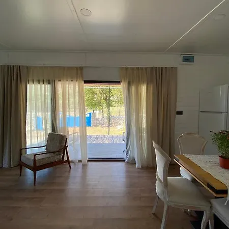 Defne House Soeguet